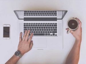 Uitvaartverzekering afsluiten Uitvaartverzekering afsluiten of kiezen voor uitvaartsparen